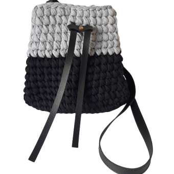 Bolsa saco de crochê bicolor